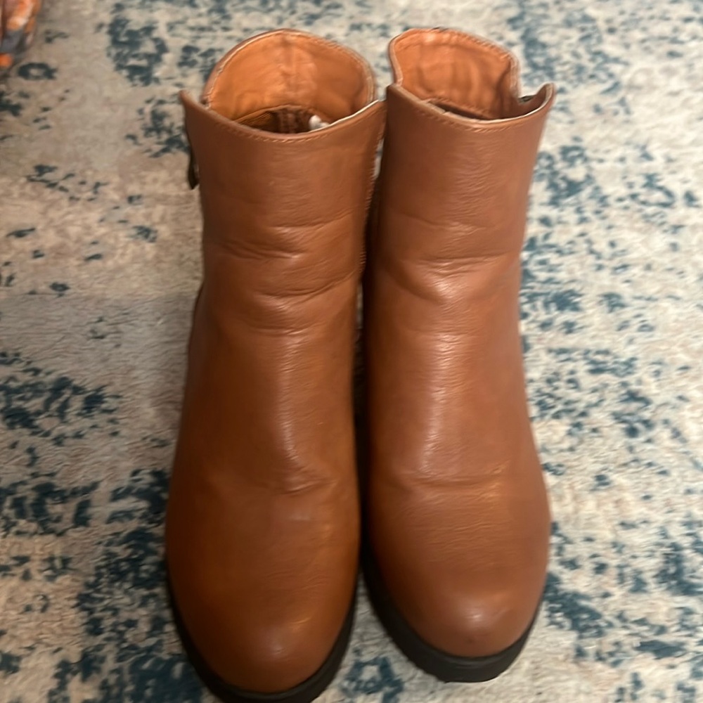 Ankle boots